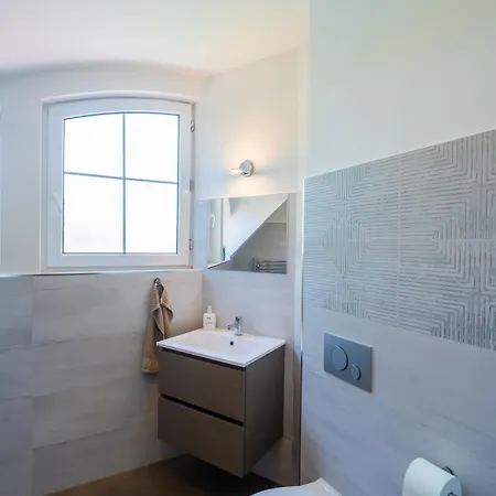 Kuenszler Apartmanhaz Zamardi
