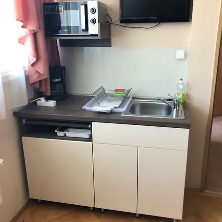 Apartment Kuenszler Apartmanhaz *