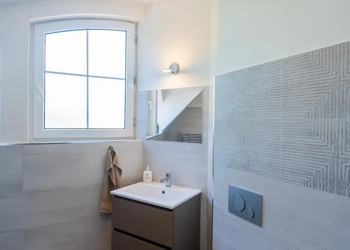 Kuenszler Apartmanhaz 자르마디