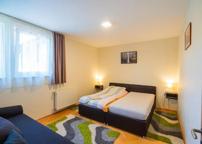 아파트 Kuenszler Apartmanhaz